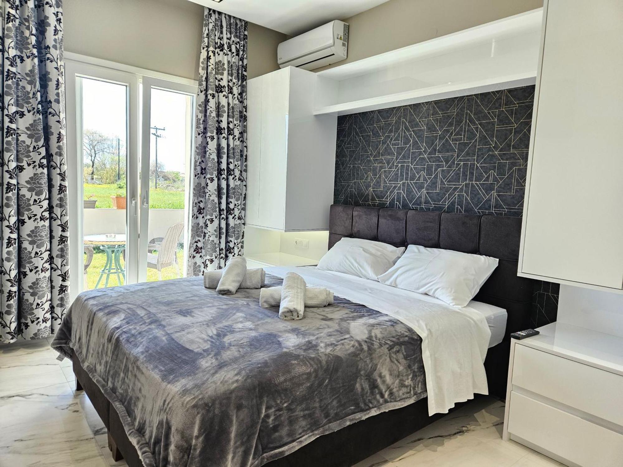 Evelina Luxury Suites In Corfu Ypsos Extérieur photo