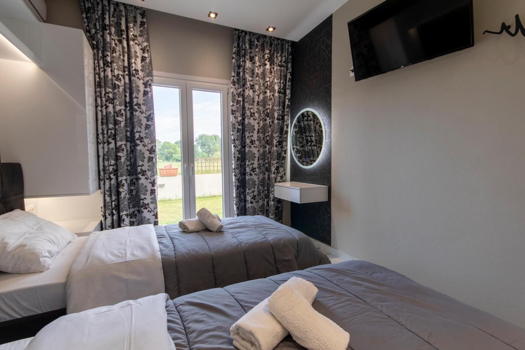 Evelina Luxury Suites In Corfu Ypsos Extérieur photo